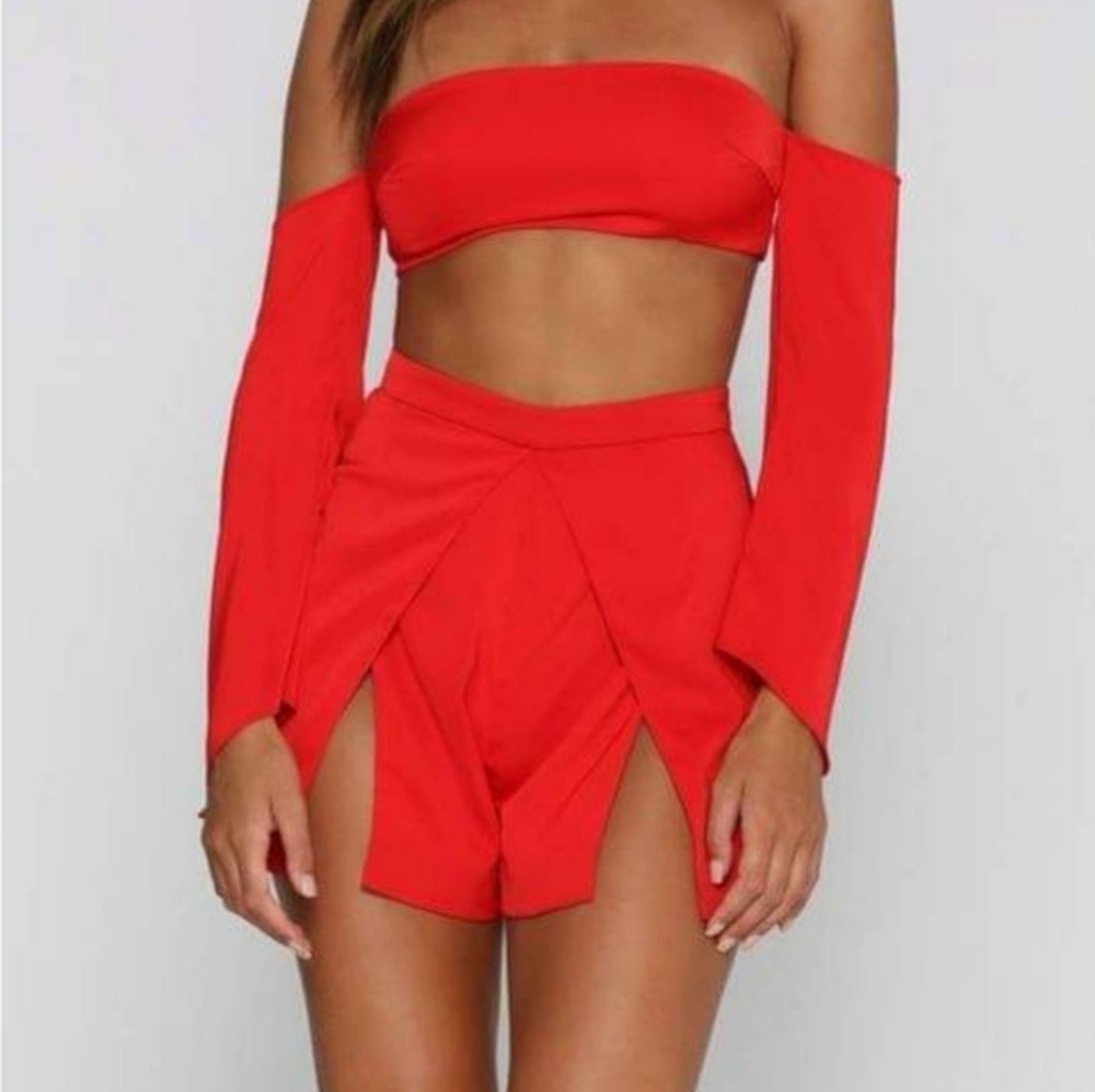 Meshki Amyra Split red shorts xsmall